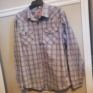 Wrangler Men's Gray Plaid Button Down Shirt